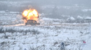 Смъртоносният многократен ракетен удар на Русия по военната база на