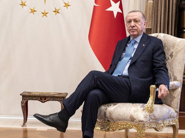 Министърът на външните работи на Турция Мевлют Чавушоглу ще лети