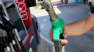 Фалити и затваряне на малки бензиностанции в страната както и