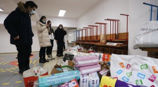 Български ученици от 776 училища събраха помощи за своите връстници