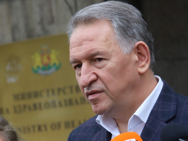 ГЕРБ дава бившия министър за здравеопазването Стойчо Кацаров на Специализираната