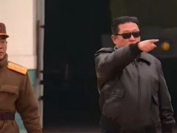 Севернокорейският ръководител Ким Чен-ун лично е разпоредил и наблюдавал изстрелването