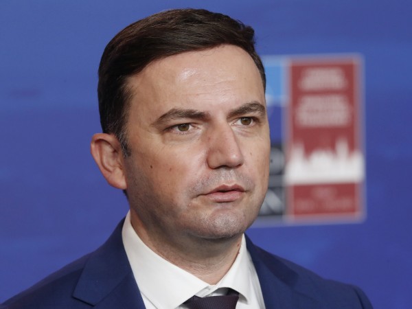 Македонският външен министър Буяр Османи обяви, че неговата страна отпраща