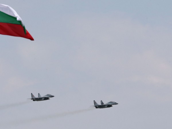 Военновъздушните сили на Кралство Нидерландия предислоцираха днес в авиобаза "Граф