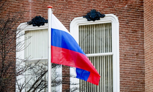Охранител на британско посолство шпионирал за Русия