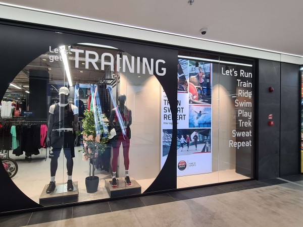 Първият магазин на веригата за спортни стоки в Перник отвори