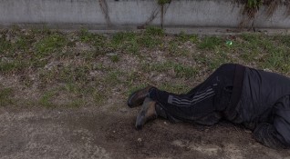 Шокиращите кадри на тела пръснати из улица в украинския град