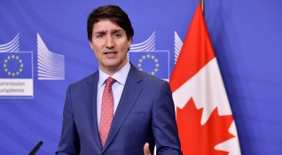 Правителството на Канада обяви че ще забрани закупуването на имоти