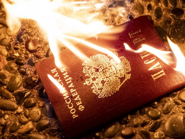 Русия и Беларус няма да получават латвийски "златни визи" до