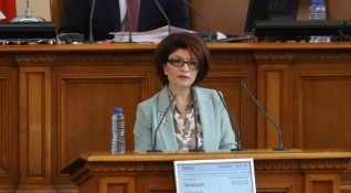 Шефката на ПГ на ГЕРБ Десислава Атанасова коментира че депутатите