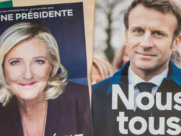 Френският президент Еманюел Макрон и крайнодясната кандидатка Марин Льо Пен