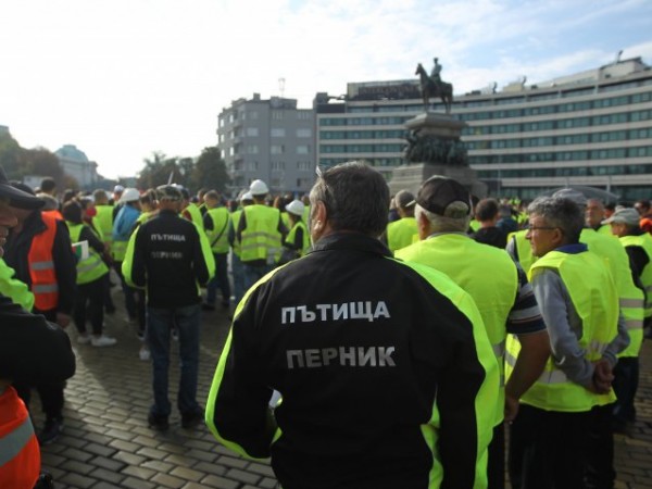 Служители на пътните фирми се включват в национални протестни действия