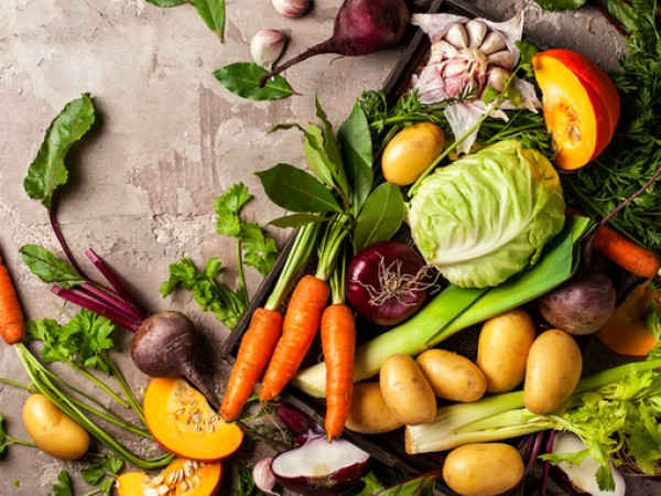 Зеленчуците са една от най-полезните групи храни, които задължително трябва