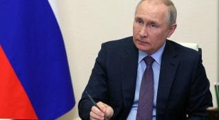Руският президент Владимир Путин удостои с почетно звание бригада която