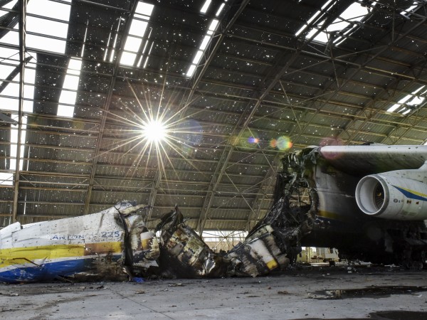 Изображенията на унищожения Антонов АН-225 вече са незаличим спомен за