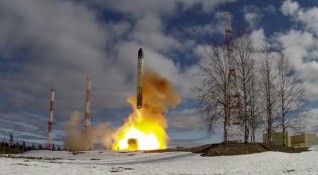 Путин предупреди че новата руска ракета Сармат ще накара враговете