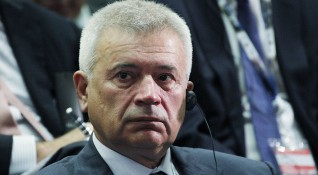 Вагит Алекперов се отказа предсрочно от правомощията си на ръководител