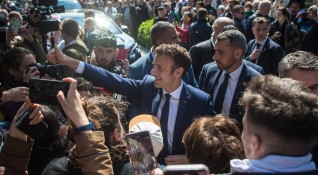 Еманюел Макрон печели втори мандат и остава президент на Франция