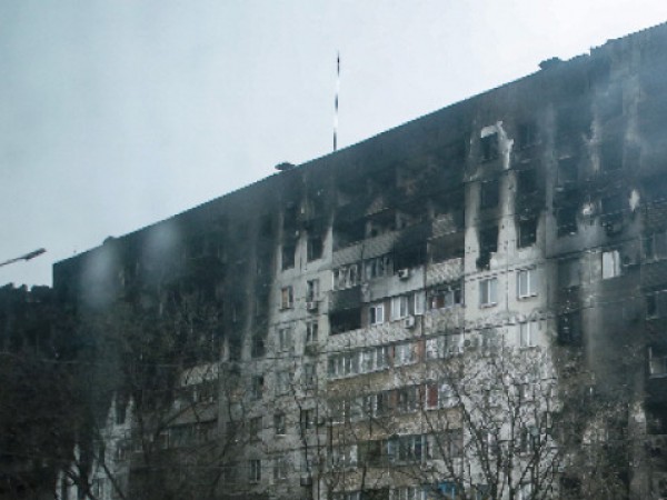 Серия от експлозии са нанесли щети на сградата на Министерството