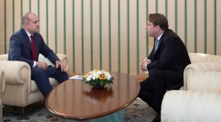 Българският държавен глава Румен Радев проведе среща с европейския комисар