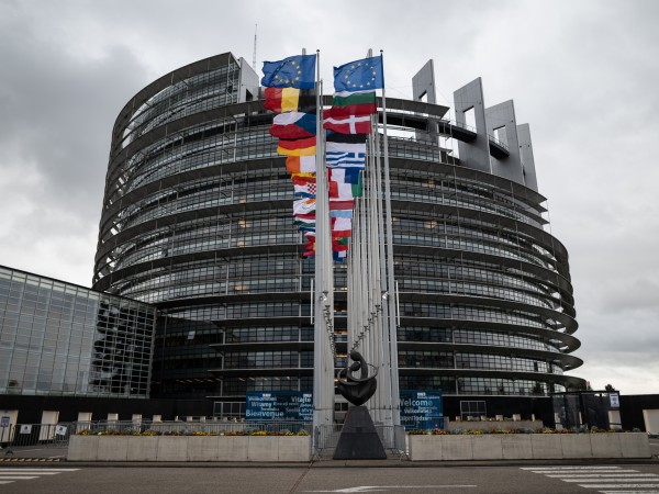 Европейската комисия може да започне съдебна процедура срещу държавите в