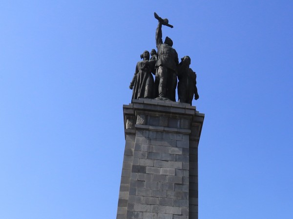 Паметникът на съветската армия в столицата ще бъде опакован със
