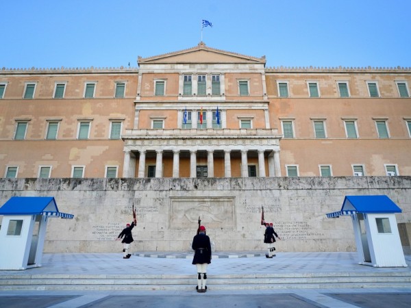 Над един милион туристи ще посетят Гърция през първата половина