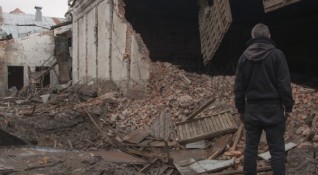 Украински бизнесмен използва отломките от свален руски военен самолет за