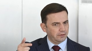 Външният министър на Северна Македония Буяр Османи повтори че не