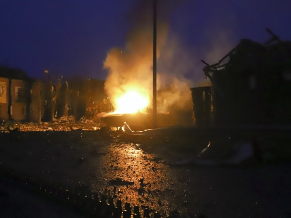 Мощни експлозии отекнаха тази вечер на различна места в Украйна