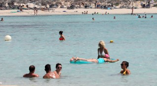 Кипър стартира нова програма за развитието на туирзма съобщи Катимерини