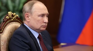 Руският президент Владимир Путин удвоява атаките на Русия във войната
