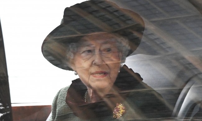 Какъв сладкиш ще похапва Елизабет II на платинения си юбилей?