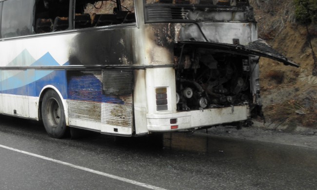 Автобус с украинци се запали на АМ "Черно море"
