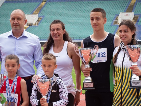 "Въпреки всички кризи, в които се намираме, българските деца спортуват