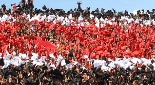Разочаровани фенове на ЦСКА се насочиха към стадион Българска армия