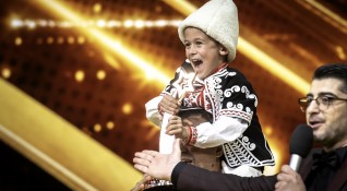 6 годишният гайдар Стефан Иванов е победителят в осмия сезон на