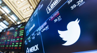 Компанията Туитър се съгласи да плати голяма глоба за неправомерна