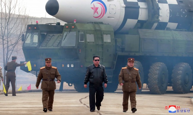 Последният ракетен тест на КНДР - "поздрав" зад гърба на Байдън