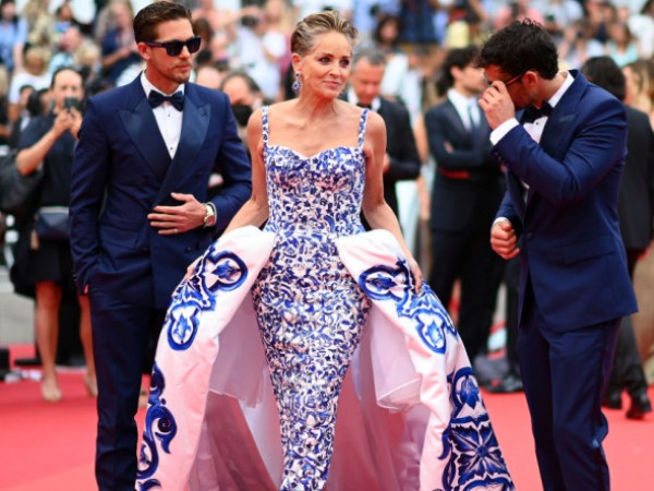 Шарън Стоун донесе висшата мода на филмовия фестивал в Кан