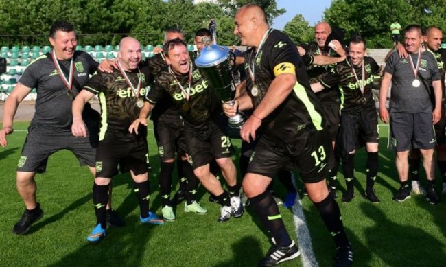Борисов вкара гол за нова титла на ветераните на Витоша Бистрица 