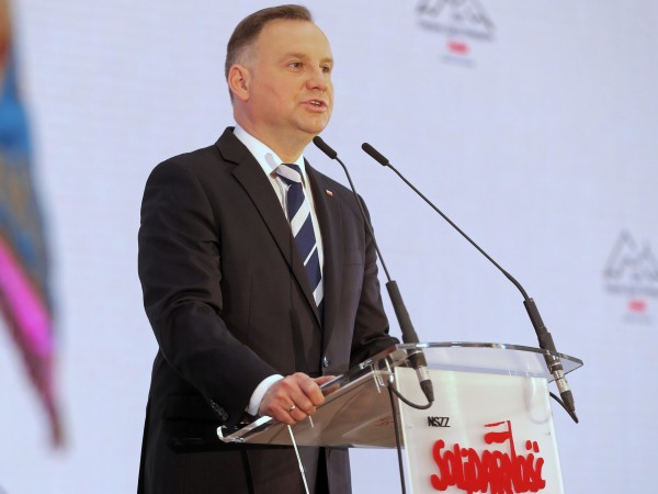 Полският Сейм прие предложен от президента Анджей Дуда законопроект, с