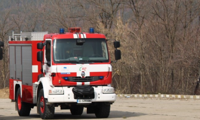 300 гости на хотел в Старосел евакуирани заради пожар