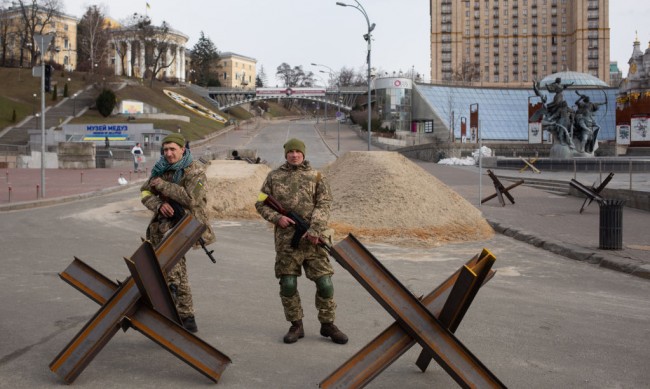 Евакуация, капитулация... Или как нещата за Украйна не изглеждат добре