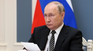 Руският президент Владимир Путин предупреди лидерите на Германия и Франция