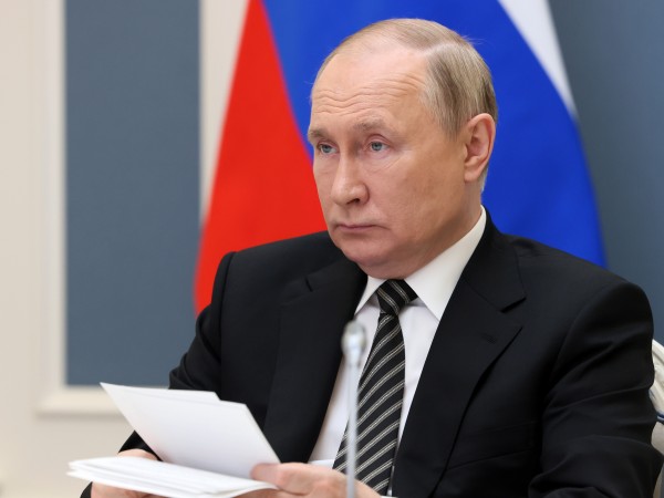 Руският президент Владимир Путин може вече да е мъртъв, твърдят