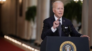 Президентът Джо Байдън заяви че САЩ трябва да забранят нападателните