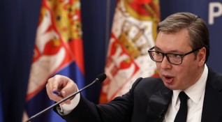 Сръбският държавен глава Александър Вучич призна за определени усложнения около