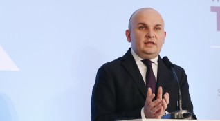 Евродепутатът Илхан Кючюк е преизбран с огромно мнозинство за съпредседател
