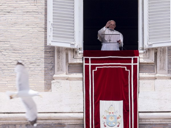 Папа Франциск днес отново призова за "реални преговори" между Русия